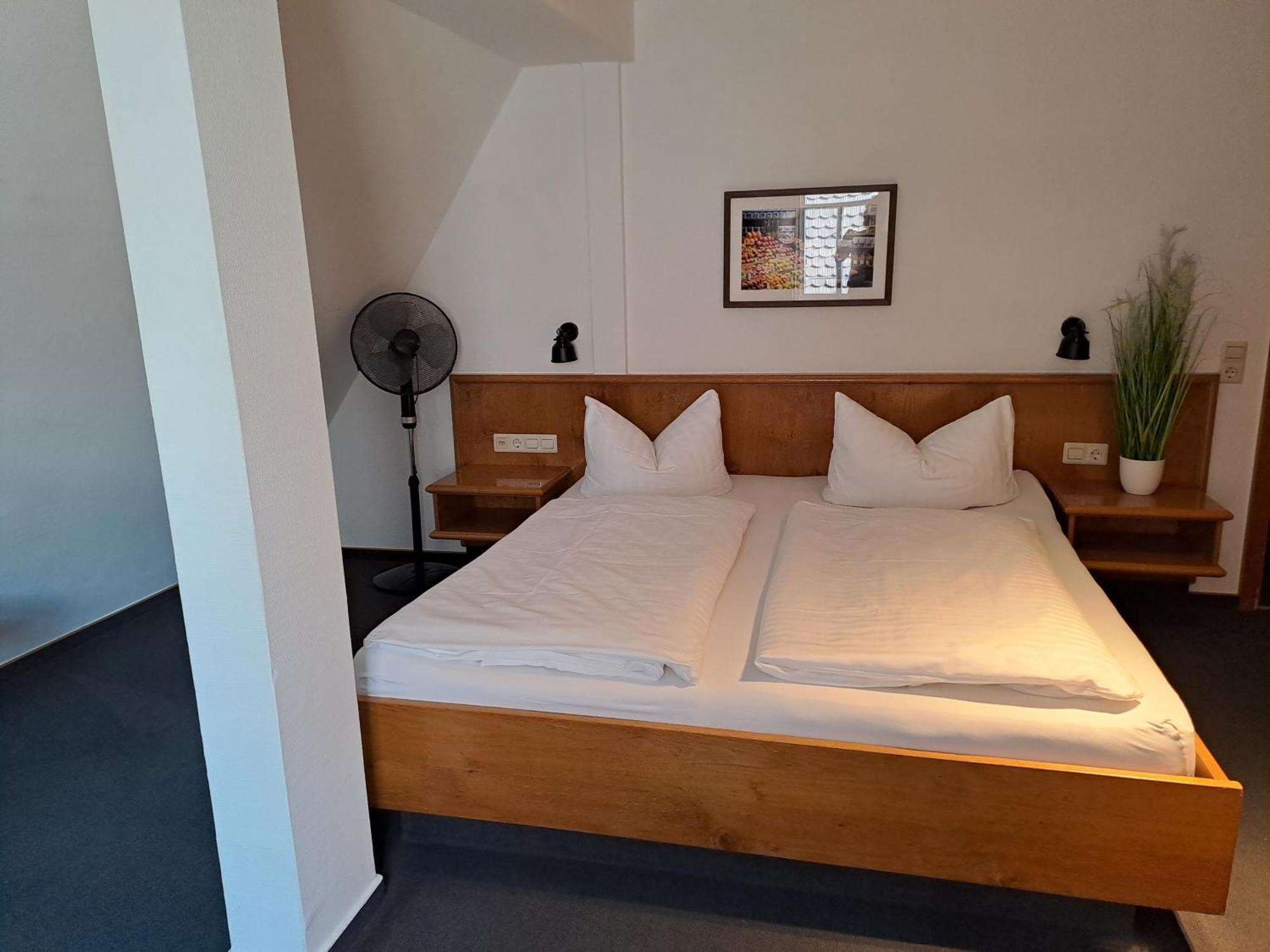Stadthotel Waldhorn Kirchheim unter Teck Zewnętrze zdjęcie