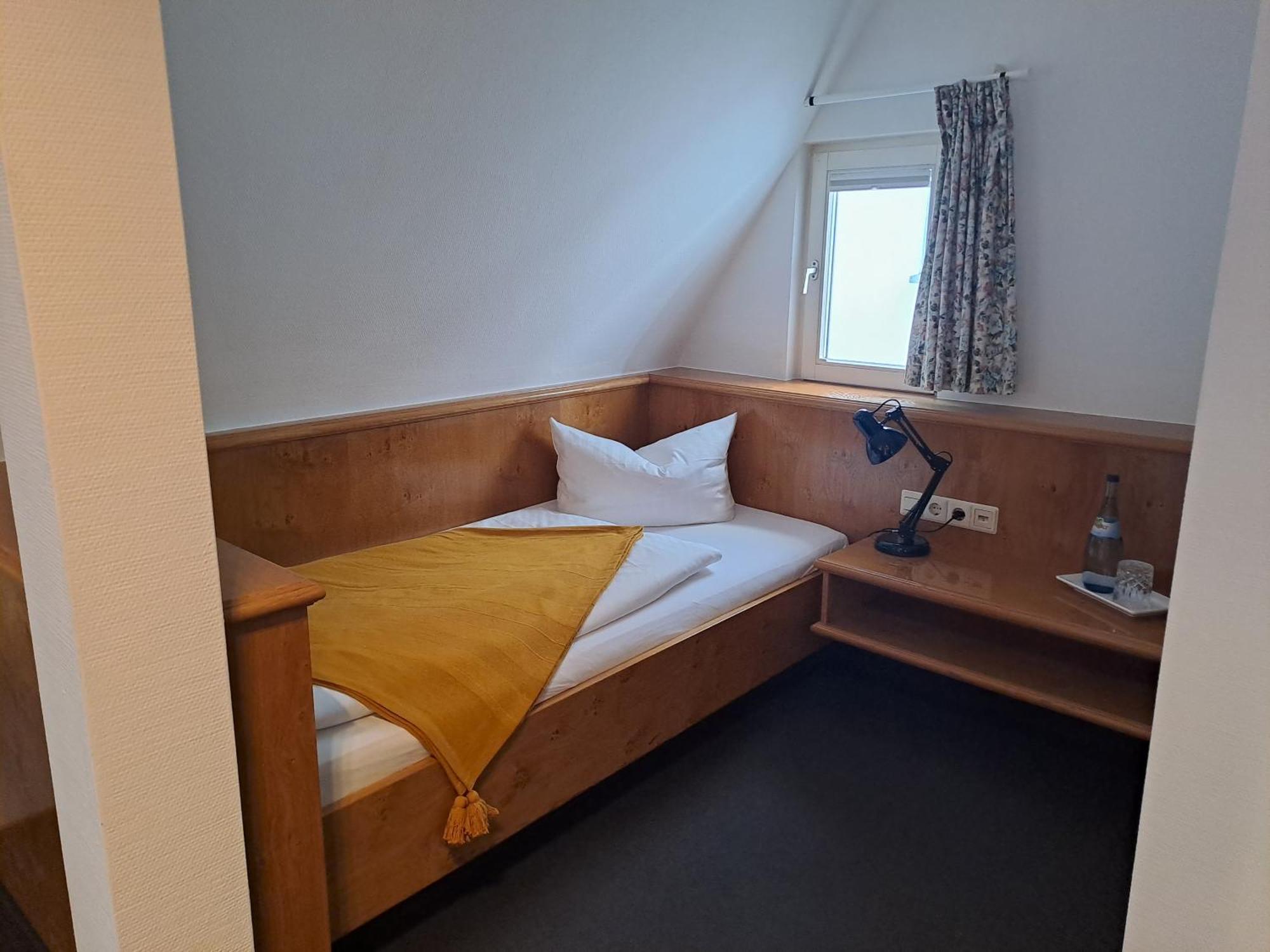 Stadthotel Waldhorn Kirchheim unter Teck Zewnętrze zdjęcie